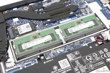 Dos ranuras SODIMM DDR5 accesibles