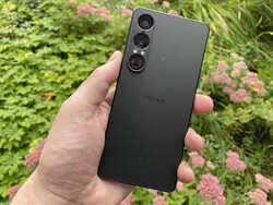 El Xperia 1 VII es uno de los mejores smartphones disponibles actualmente (Fuente de la imagen: Manuel Masiero / Notebookcheck)