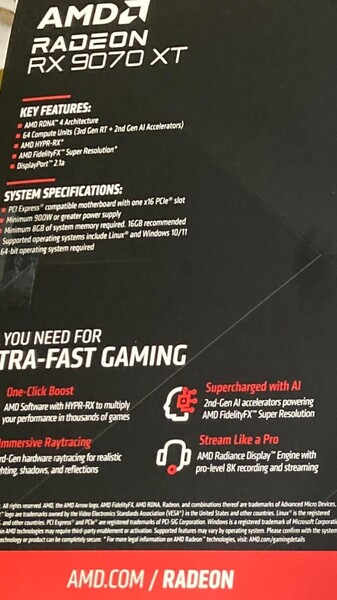 Caja retirada PowerColor Radeon RX 9070 XT Red Devil (imagen vía @GawroskiT en X)